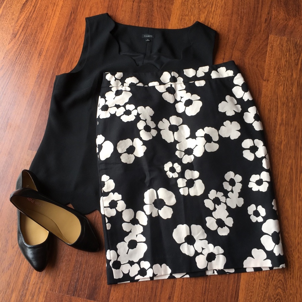 LOFT Floral Pencil Skirt